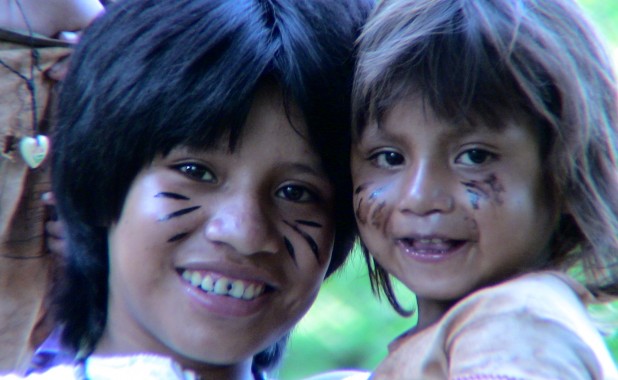 Madre e hija  gUARANI